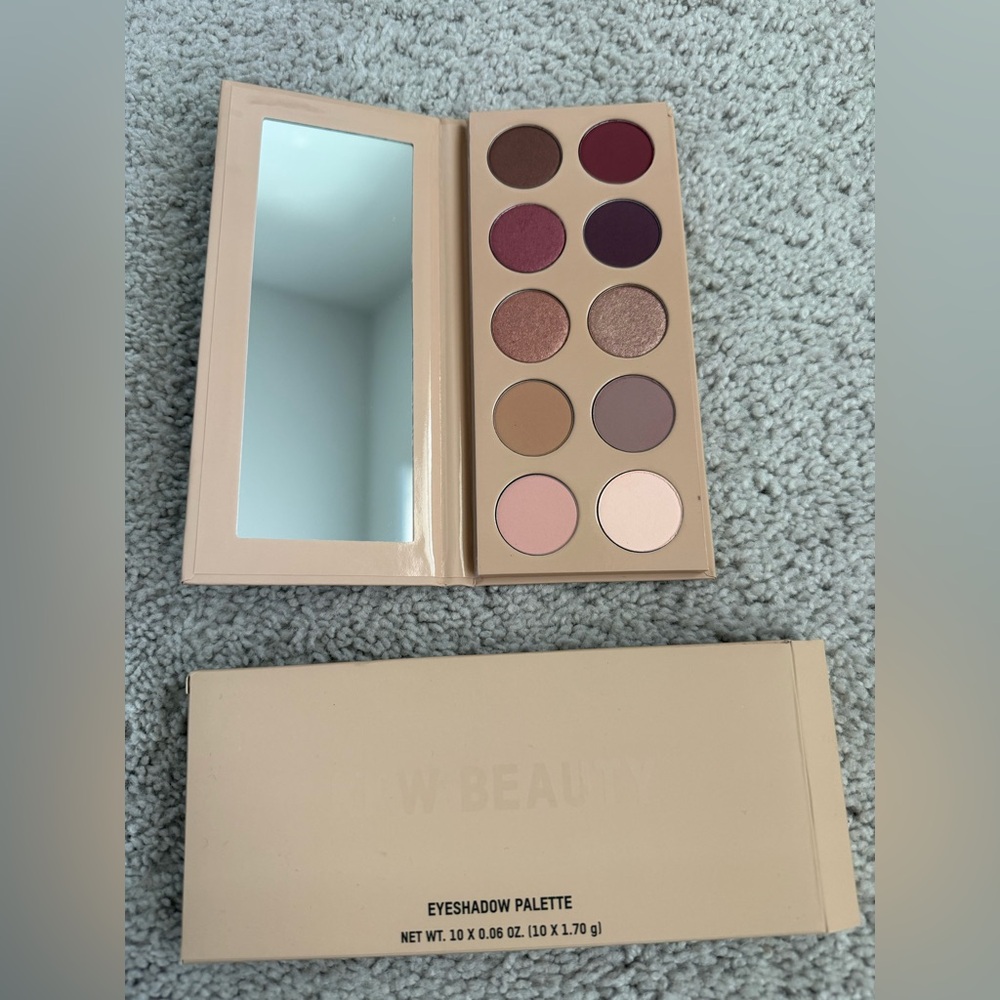 KKW Beauty Classic Blossom sold out eyeshadow palette